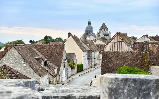 Comment choisir le bon type de finition pour vos menuiseries